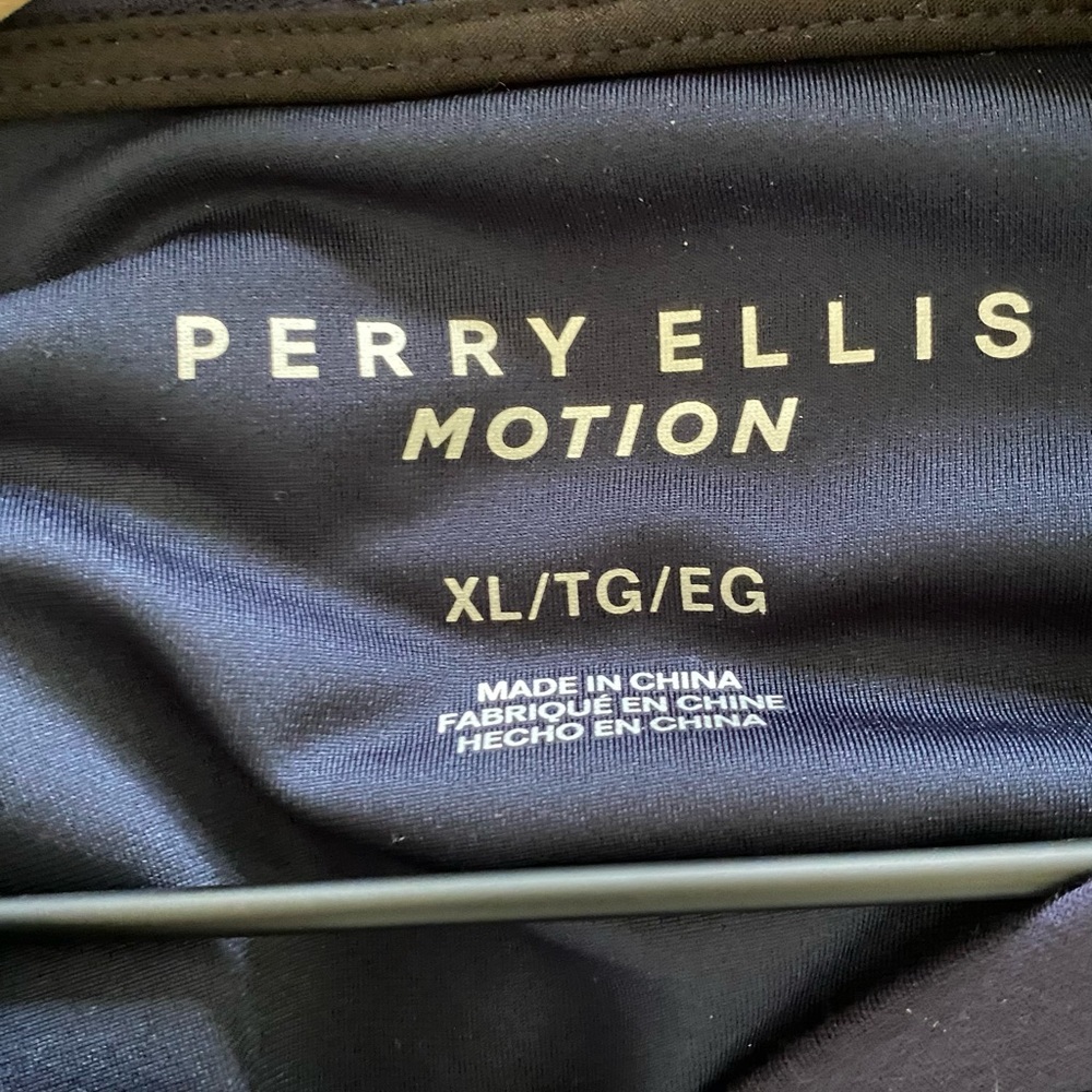 Perry Ellis bomber - Picture 3 of 3